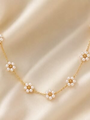 Aurelia Luxe™ White Petal Blossom Necklace