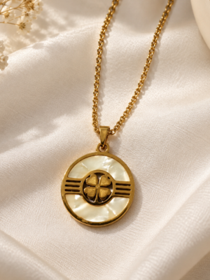 Aurelia Luxe™ Mother-of-Pearl Clover Pendant Necklace