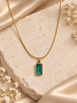 Aurelia Luxe™ Emerald Royale Pendant Necklace