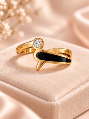 Aurelia Luxe Abstract Noir Ring