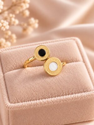 Aurelia Luxe Crisscross Spark Ring