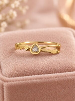Aurelia Luxe Crystal Heart Wave Ring