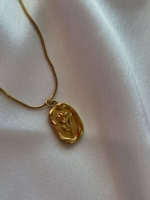 Aurelia Luxe™ Golden Rose Medallion Necklace